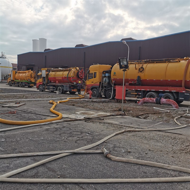 金沙污水池清理