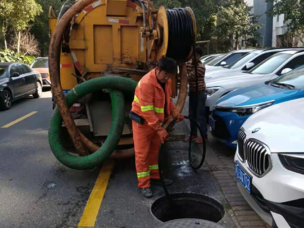 金沙排污管道清淤