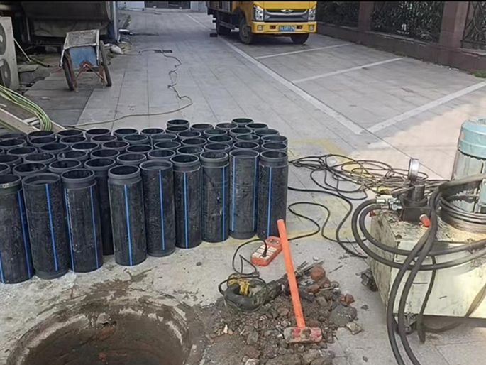 金沙PE置换管厂家 DN315置换管 非开挖管短管置换